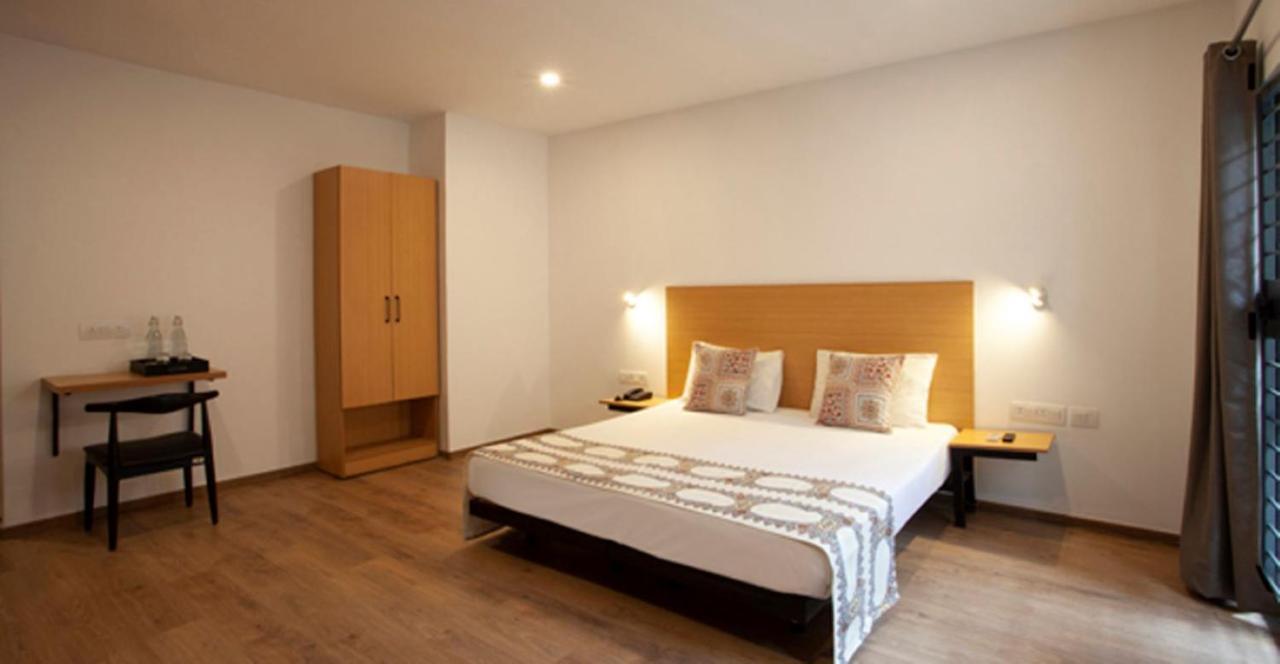 Hotel Panchvati Comforts บังกาลอร์ ภายนอก รูปภาพ