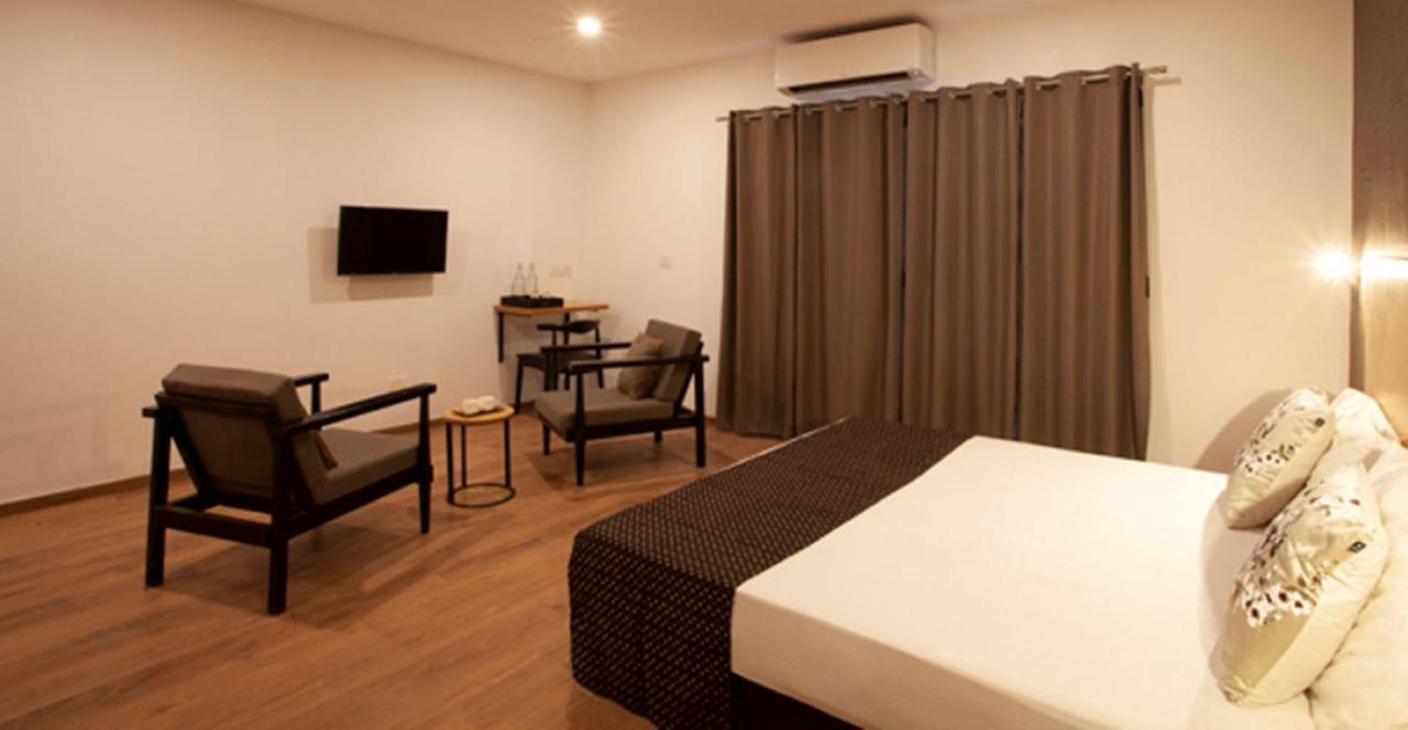 Hotel Panchvati Comforts บังกาลอร์ ภายนอก รูปภาพ