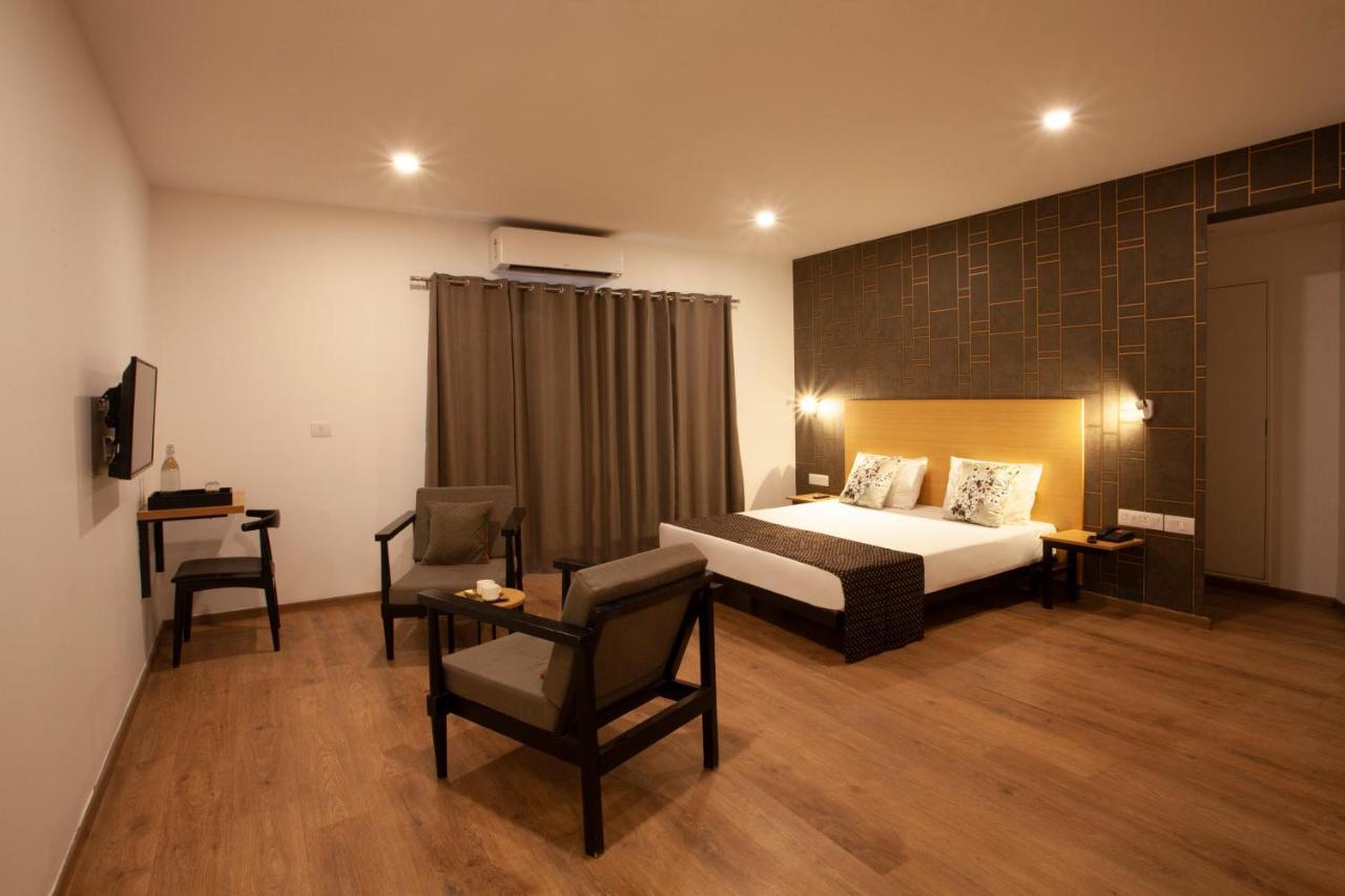 Hotel Panchvati Comforts บังกาลอร์ ภายนอก รูปภาพ