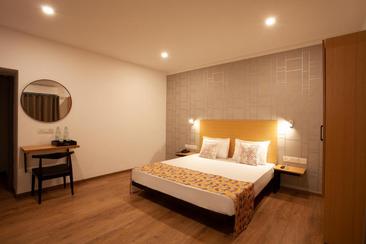Hotel Panchvati Comforts บังกาลอร์ ภายนอก รูปภาพ