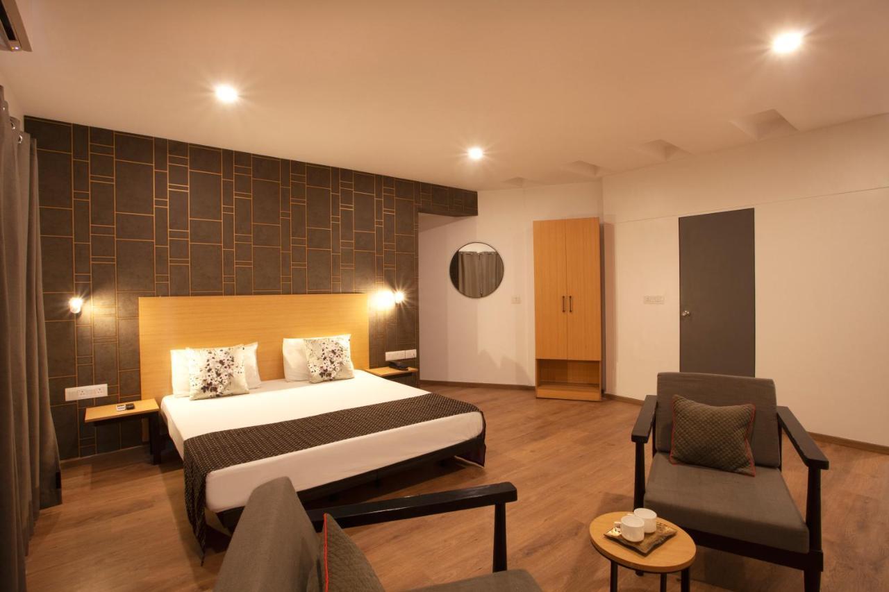 Hotel Panchvati Comforts บังกาลอร์ ภายนอก รูปภาพ